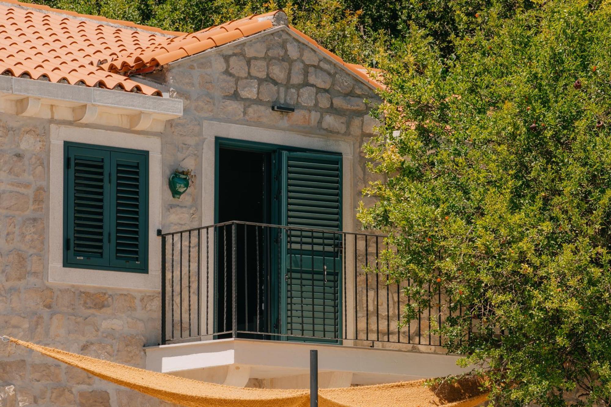 Lukas Apartment Ston Exterior photo